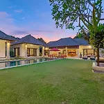Villa Bugis Drupadi Seminyak