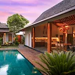 Villa Zarrin Seminyak Bali Luxury 3 Bedroom Villa
