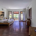 Enclose Living 5Br Villa Center Of Seminyak Near Beach