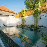 Suite Room In Front Of Pool