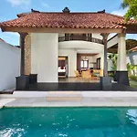 Entire 2 Bedroom Private Pool Villa Zn105