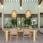 Villa Alice By Villa Finder
