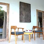 Villa Kangaroo Seminyak Next To Double Six Beach