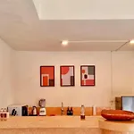 Kaimana Villa - 2Br In Seminyak Walk To Beach