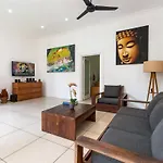 Buddha Beach Villa Seminyak