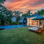 Villa Kangaroo Seminyak Next To Double Six Beach