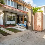 Ryuji Villa In Seminyak
