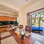 Villa Seacluded 2 - Cozy 3Br Pool Villa In Central Seminyak