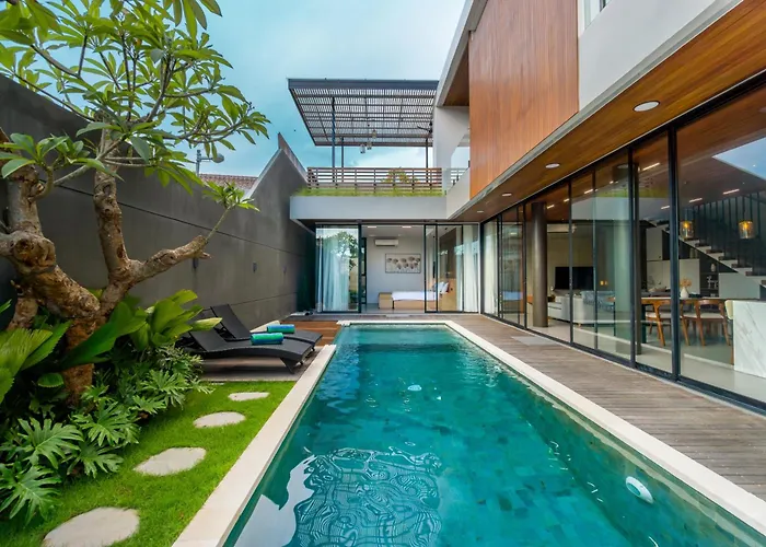 Villa Elena By Maheswara