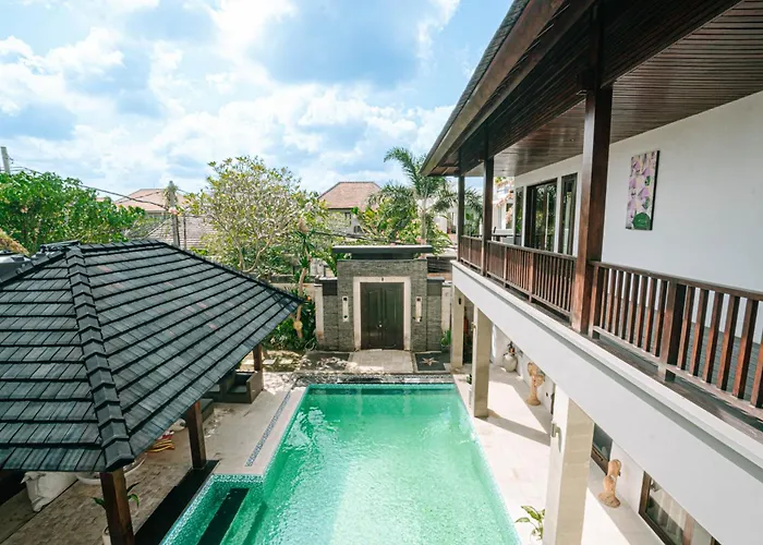 The Golden Serendipity Villa Seminyak