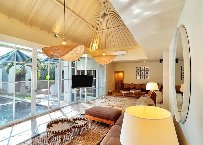 Kaimana Villa - 2Br In Seminyak Walk To Beach