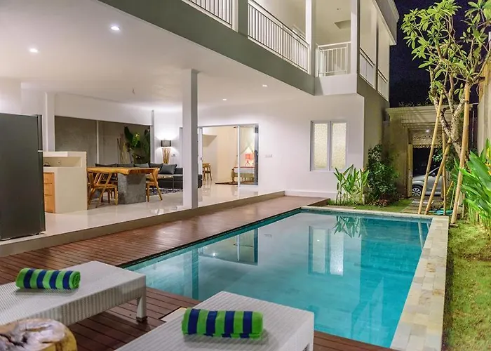 3Br Villa4 Oberoi Seminyak,18M Walk To The Beach