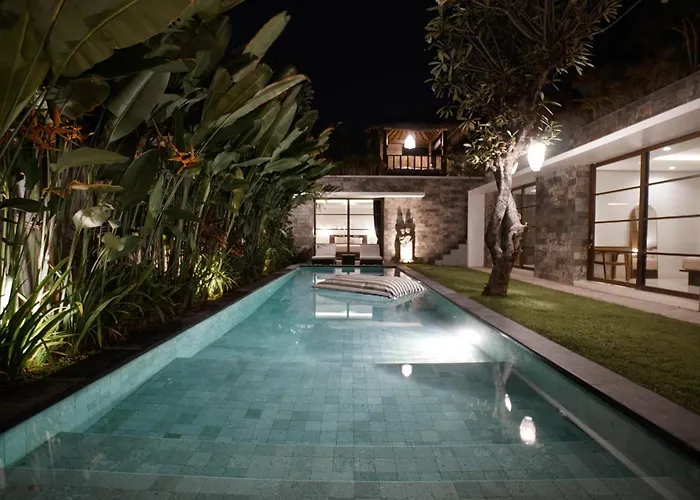 Villa Duadewi 4Br In The Heart Of Seminyak By Santi Management