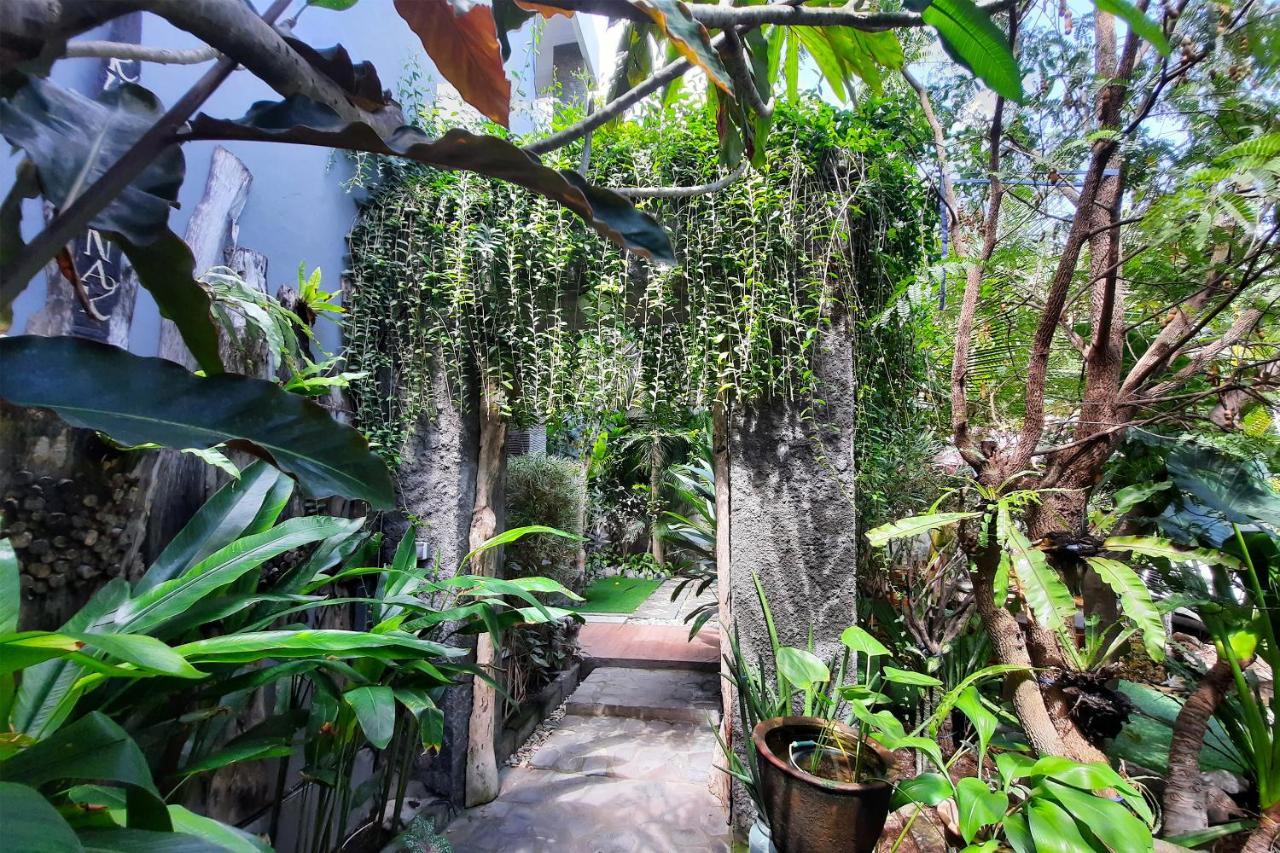 Oyo 3901 Kubu Kenak Hotel 2*
