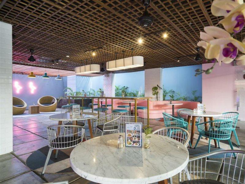 Khách sạn Liberta Seminyak (Bali)