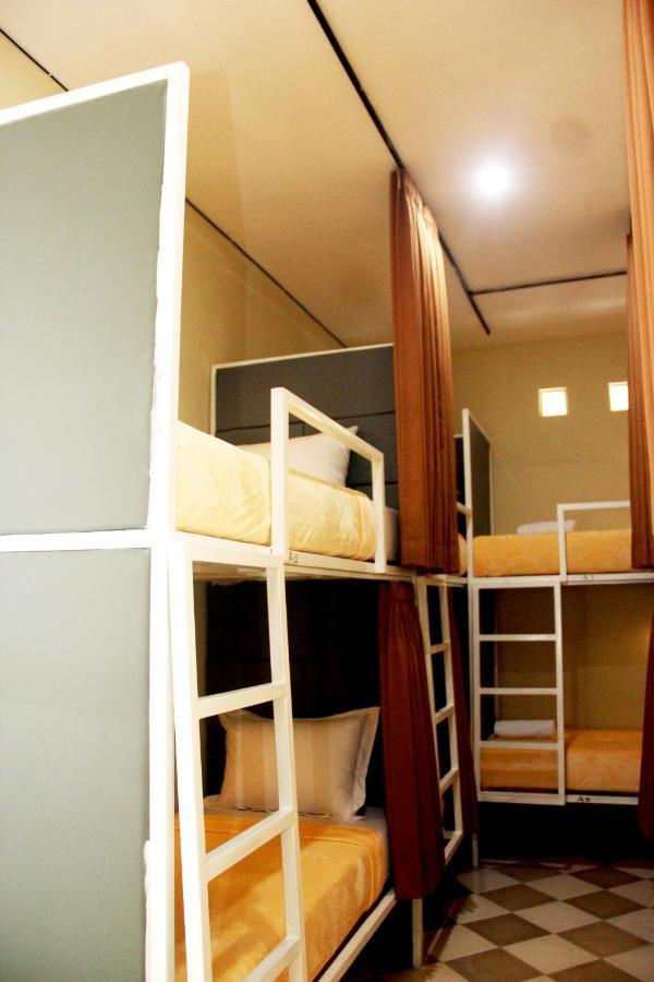 Ala Hostel *