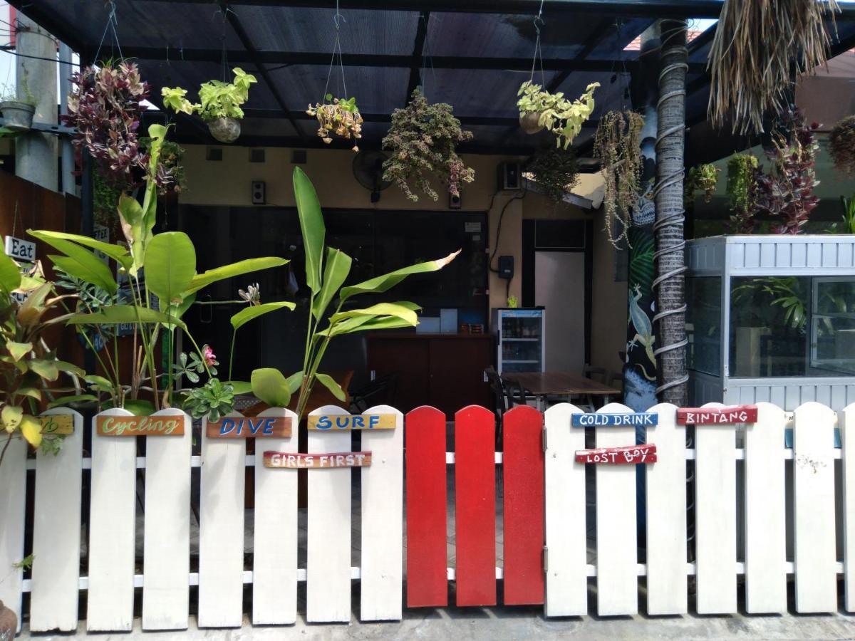 Ala Hostel *