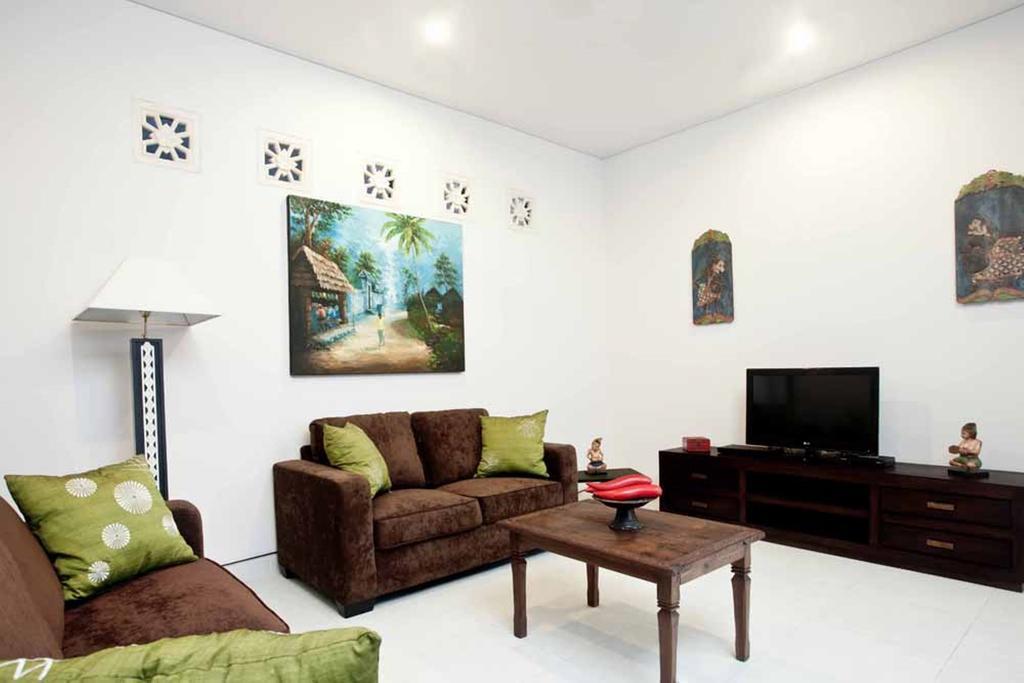 Penelopy * Seminyak