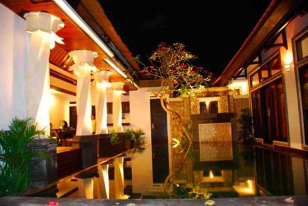 Cantik Tresna Villa Seminyak (Bali)