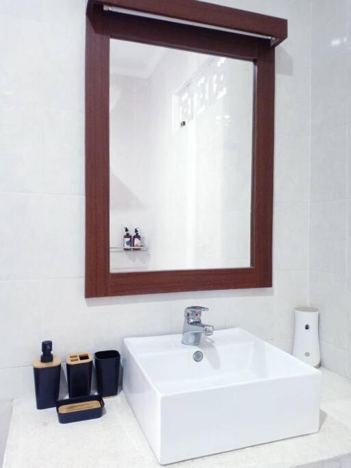 Akmali Basangkasa- 2 Bedrooms
