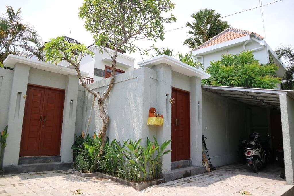 Villa Hitam Putih Legian Bali Seminyak (Bali)
