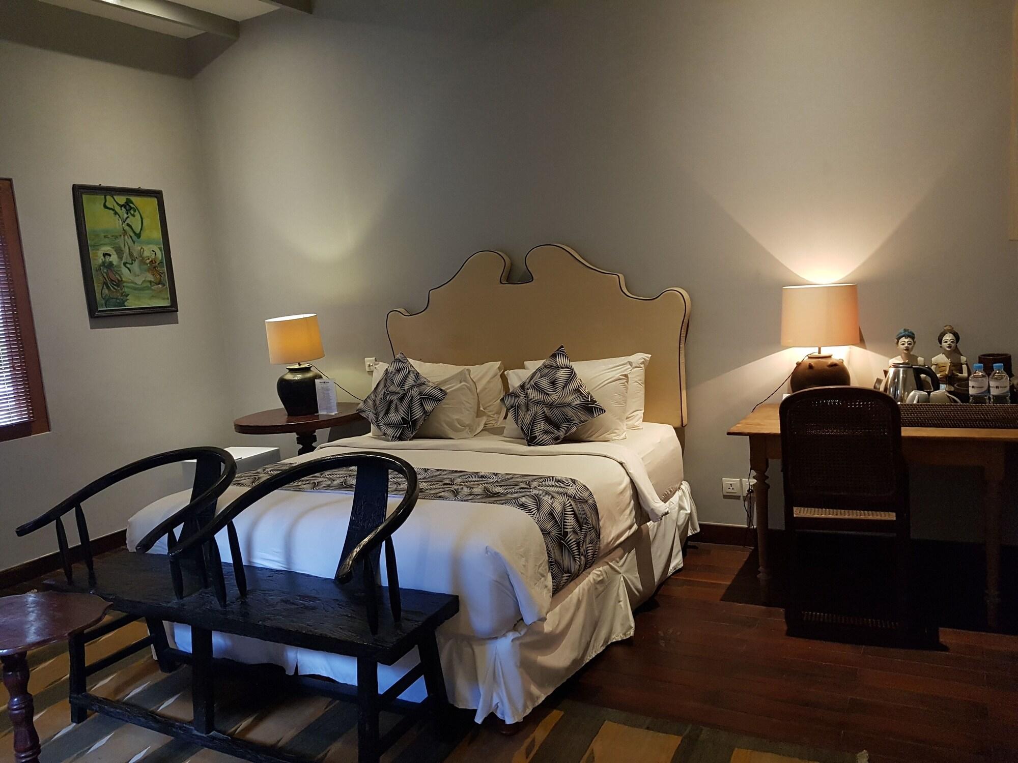 & Vespa 3 Guest house 2*
