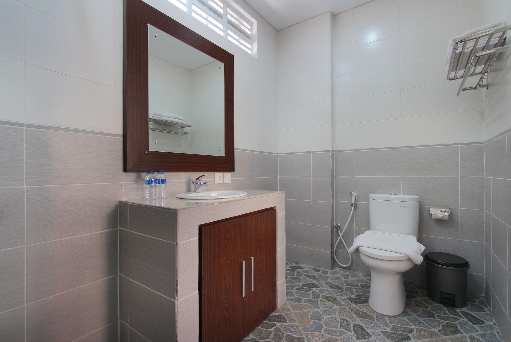 Hotel Lotus Tirta