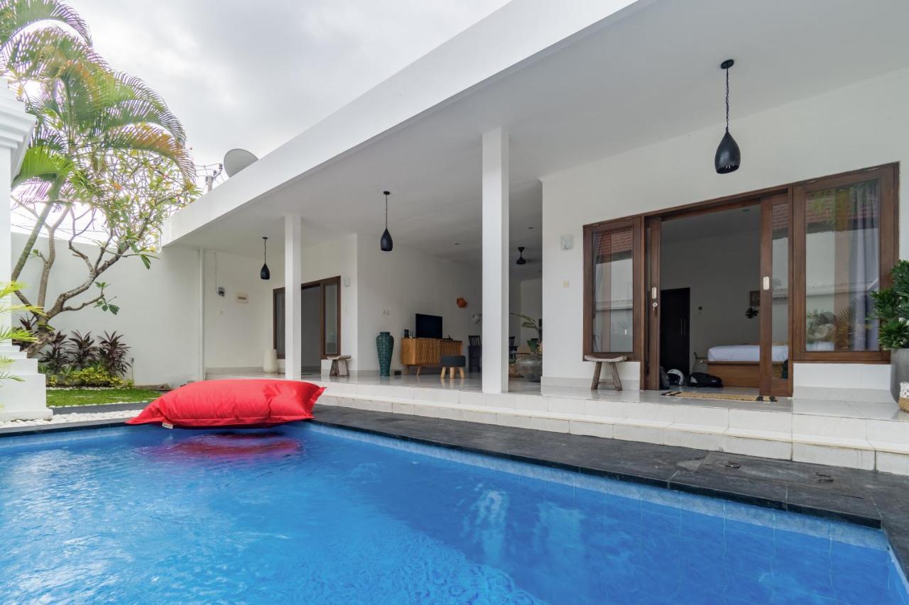 Casa Jinah 1 I Simply Modern Twin Villa Seminyak (Bali)