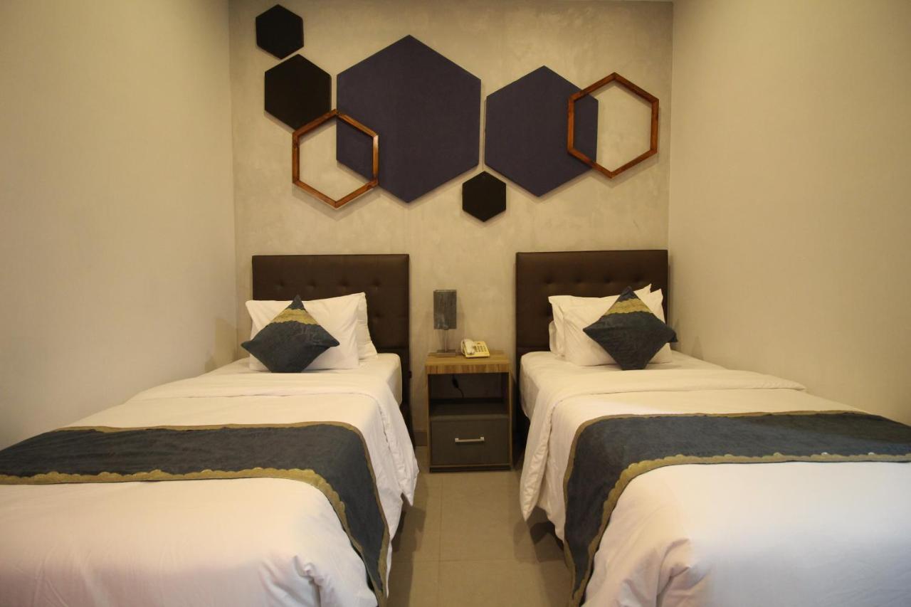 Hotel Casananta 2*