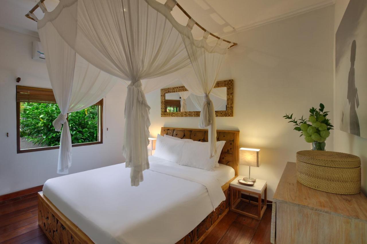 Big Private 7 Bed, 7 Bath, Goldflower With 2x Pool, 2x Lounge, Best Location Villa *
