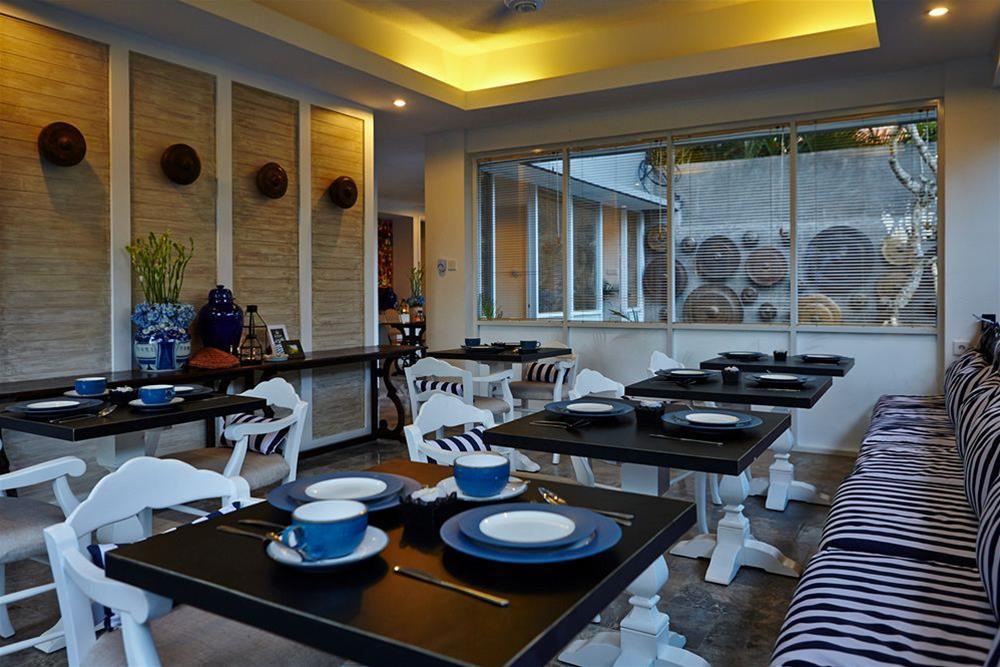Hotel The Kanjeng Petitenget 3*