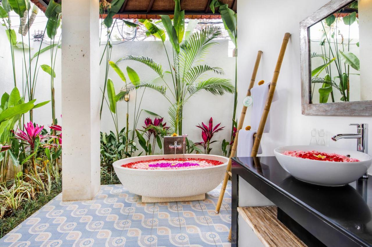 Joyosa * Seminyak (Bali)