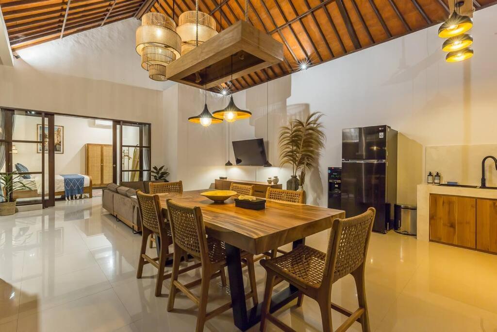Villa Charming 3 Bedrooms Walking Distance *