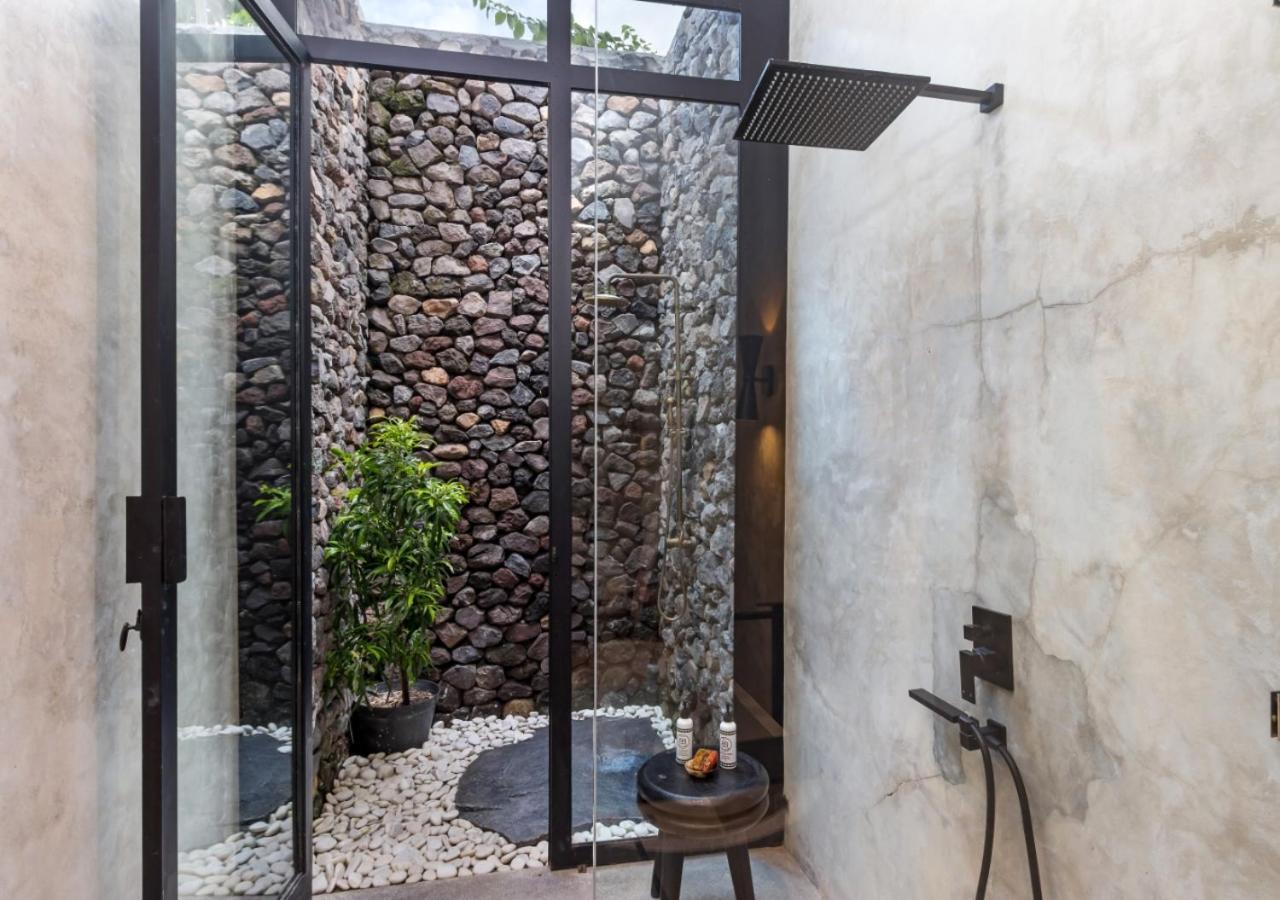 Wolfe By Finder * Seminyak