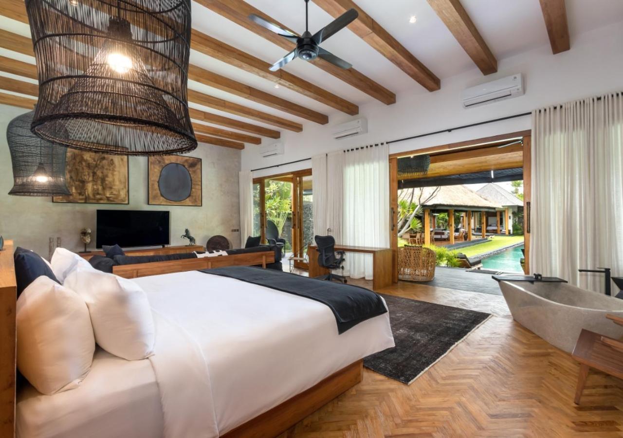 Wolfe By Finder * Seminyak