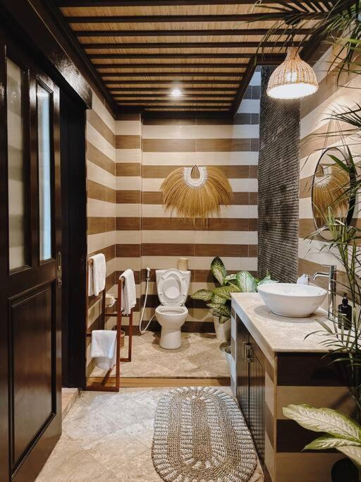 Villa Sriwedari -