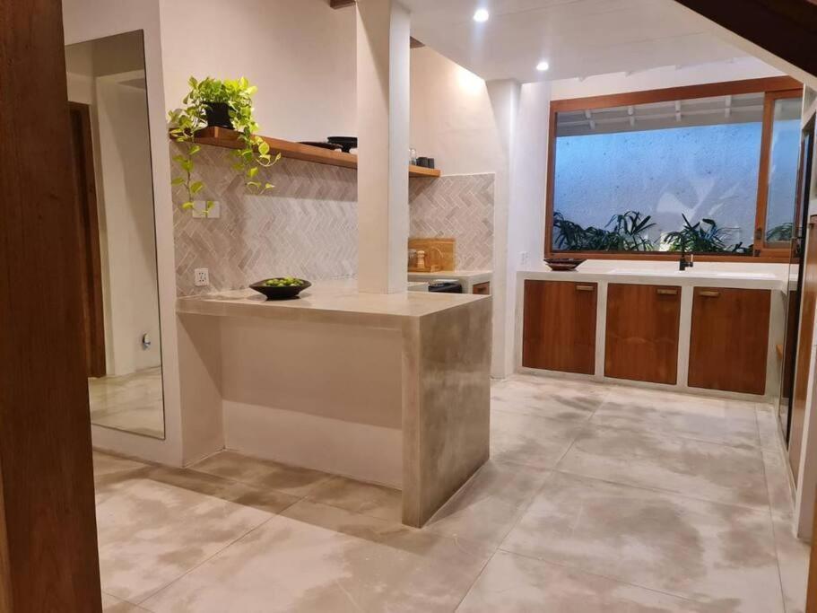 Villa Savvy Villa, A Tranquil Oasis & Walk To The Seminyak (Bali)