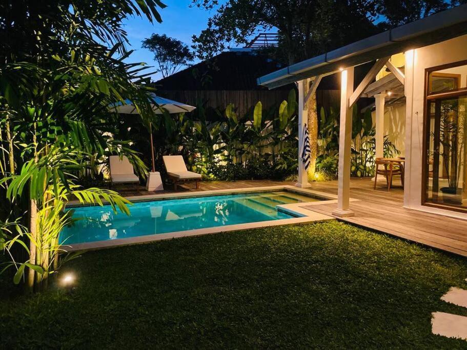 Savvy Villa, A Tranquil Oasis & Walk To The Villa *