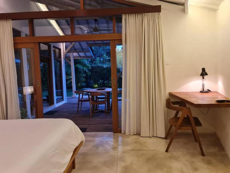 Savvy Villa, A Tranquil Oasis & Walk To The Seminyak (Bali)