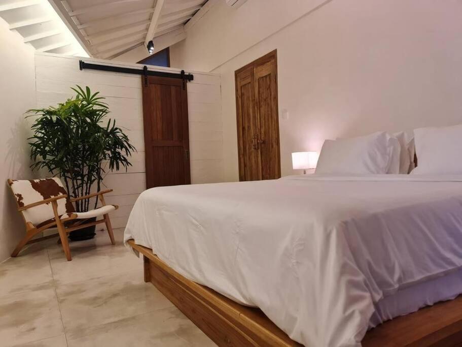 Savvy Villa, A Tranquil Oasis & Walk To The * Seminyak (Bali)