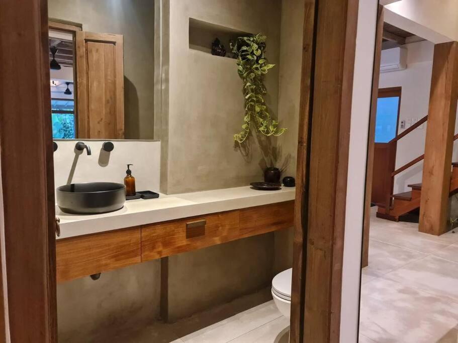Savvy Villa, A Tranquil Oasis & Walk To The Villa