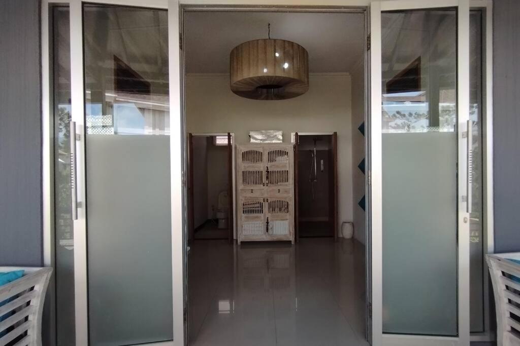 Villa 3 Bedroom With Private Pool Near Beach&lafavela Seminyak (Bali)