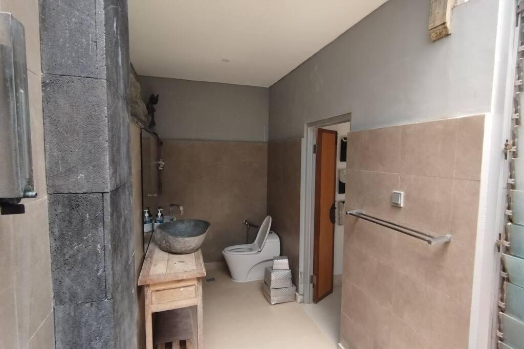 3 Bedroom With Private Pool Near Beach&lafavela Seminyak (Bali)