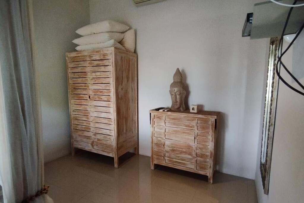 3 Bedroom With Private Pool Near Beach&lafavela Seminyak (Bali)