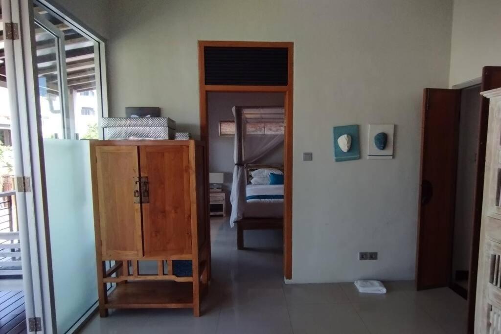 3 Bedroom With Private Pool Near Beach&lafavela Seminyak (Bali)