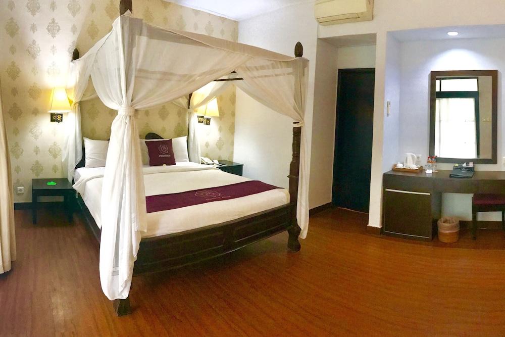 Hotel Puri Saron