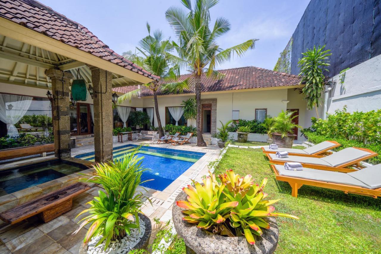 Villa Chandi 2 - Legian - - 5 Bedroom 4 Bathroom - Great Location ! Seminyak