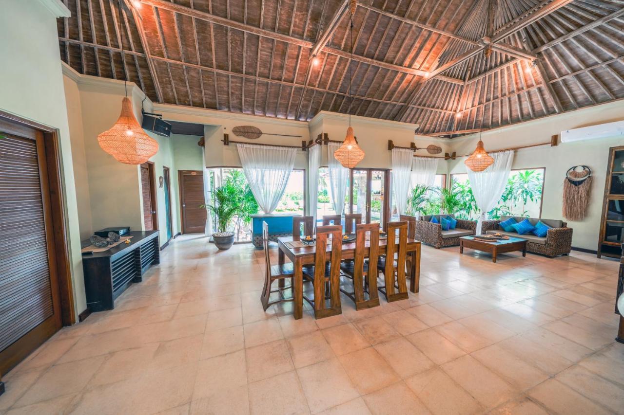 Villa Chandi 2 - Legian - - 5 Bedroom 4 Bathroom - Great Location !