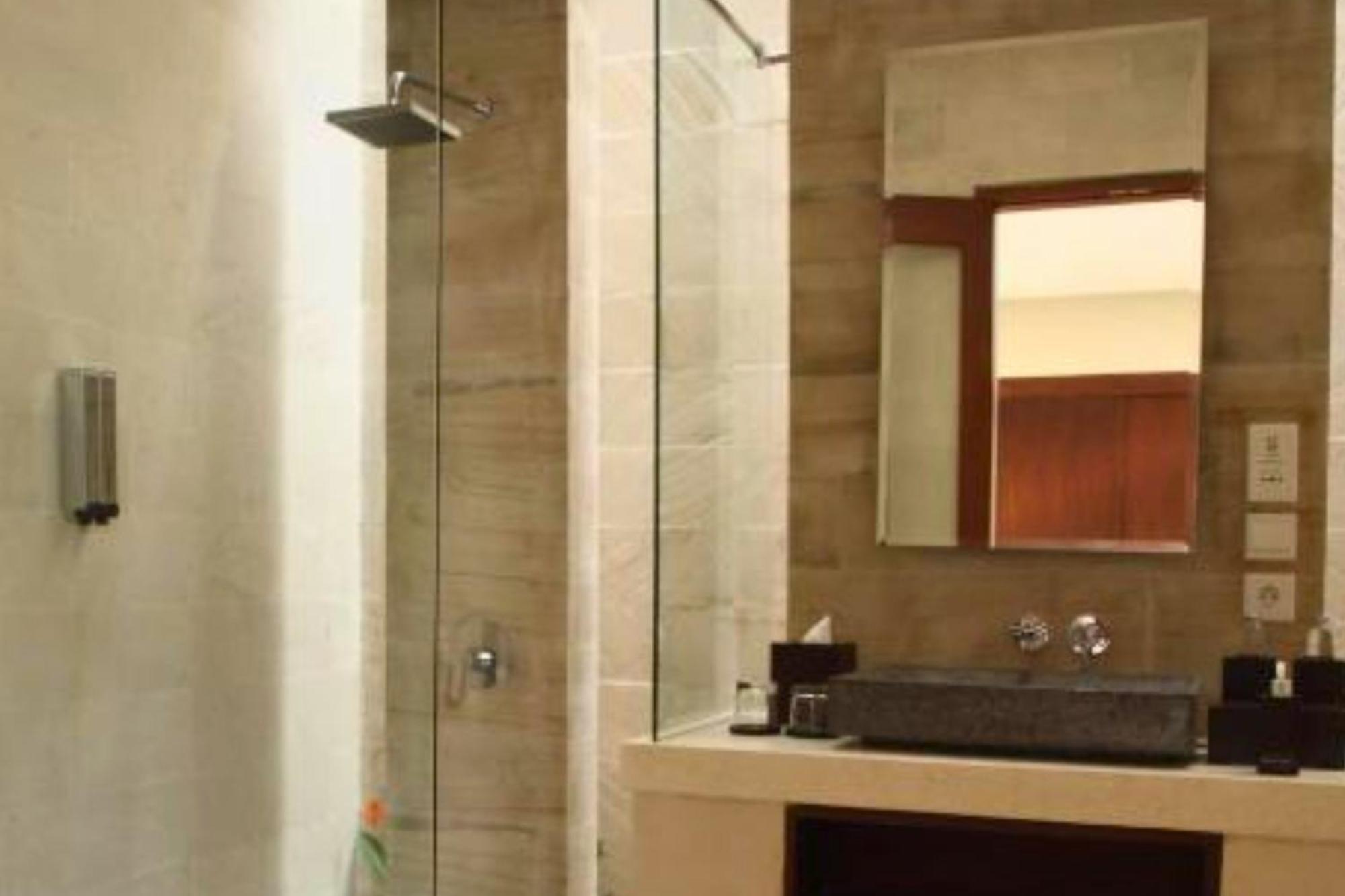 Zefanya 2 Bedroom Private Pool Ne51