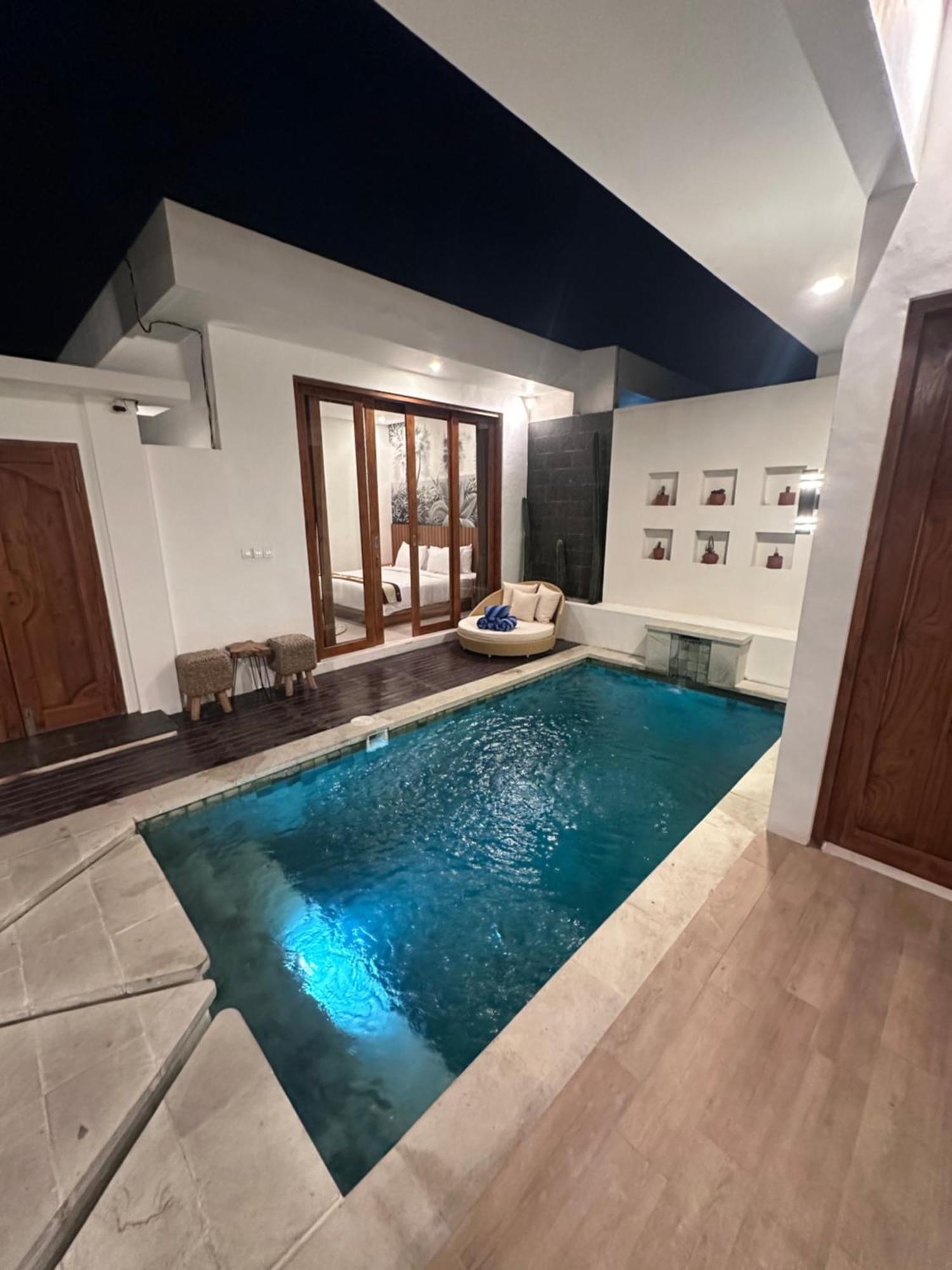Villa Bali Bird Seminyak (Bali)